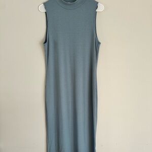 Sleeveless Blue Ribbed Dress